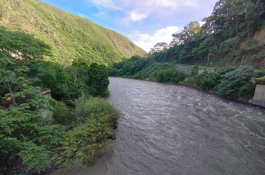 Río Vilcanota cerca de Quillabamba